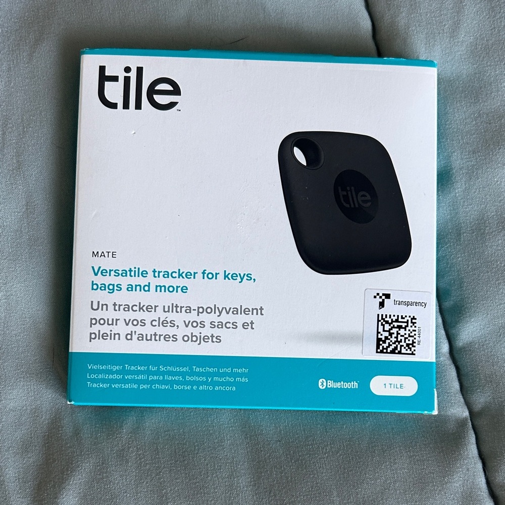 Tile Mate Bluetooth Tracker - Black